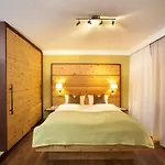 Otel Bergblick 3*