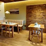 Otel Bergblick 3*